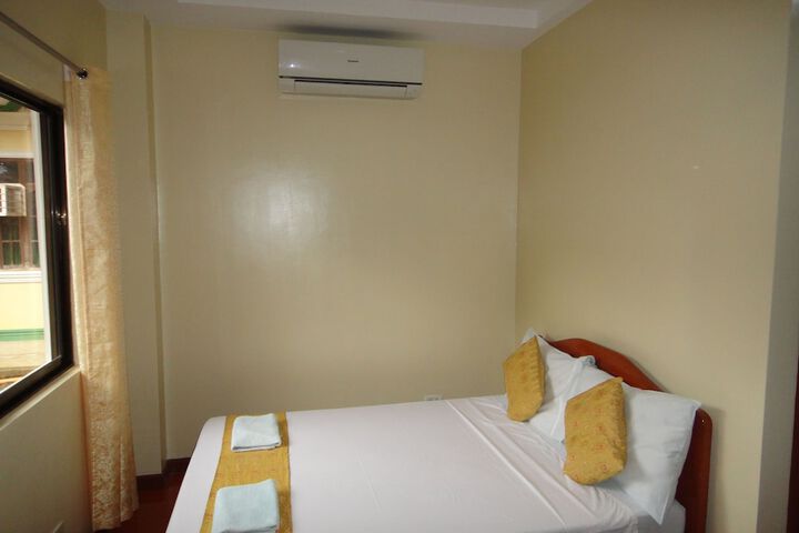 Room 15 of 38