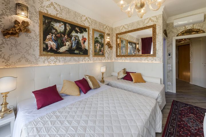 Room 4 of 60