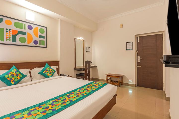 Room 7 of 48