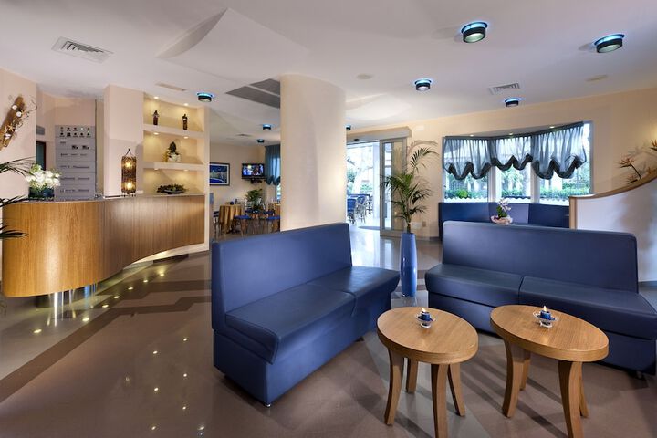 Hotel Interior 2 of 118