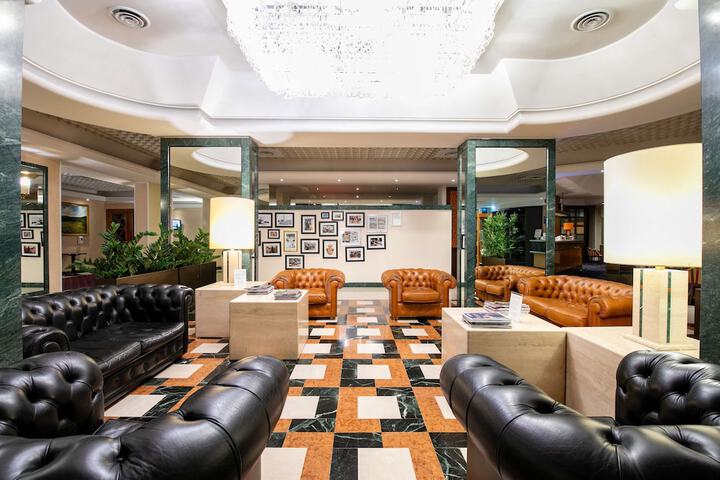 Guest Lobby