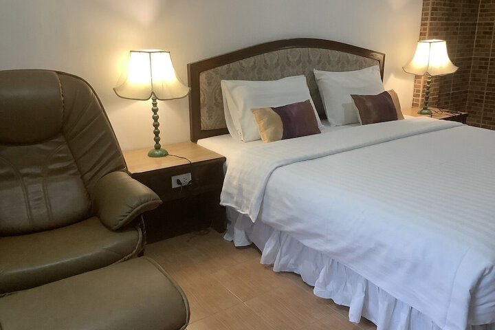 Room 14 of 38