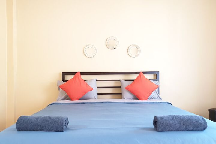 Room 12 of 48