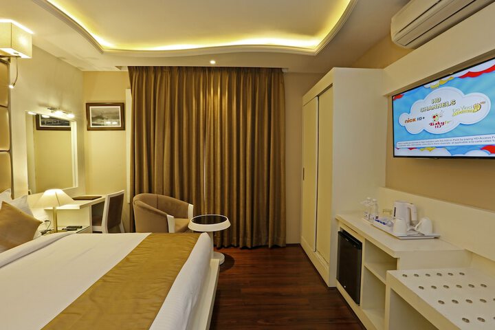 Room 15 of 55