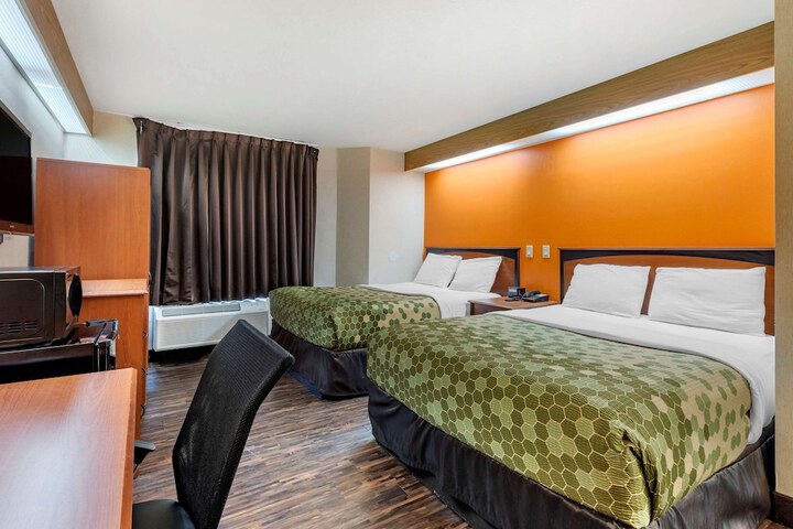 Room 12 of 20