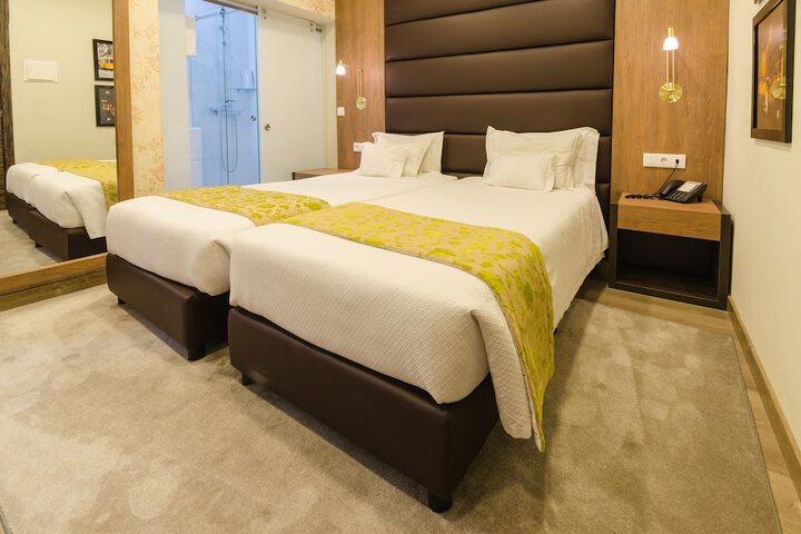 Room 38 of 160