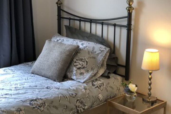Room 27 of 30