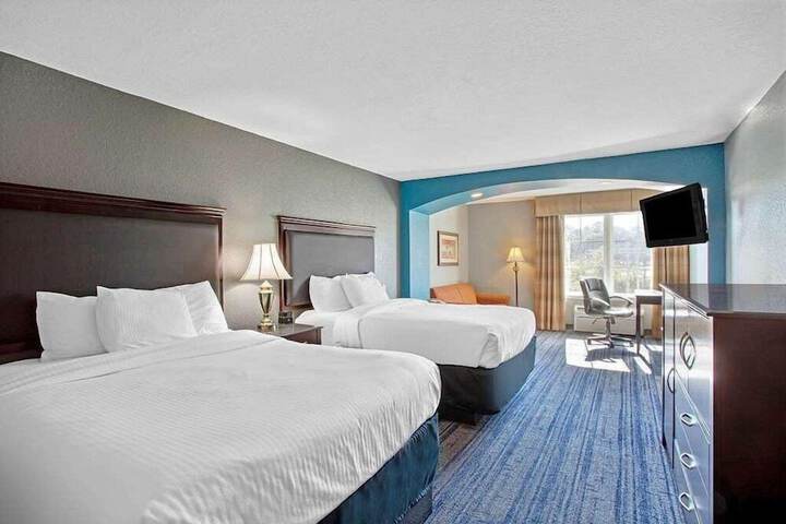 Room 5 of 26