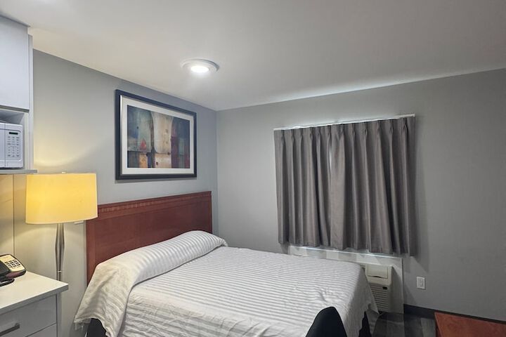 Room 12 of 30