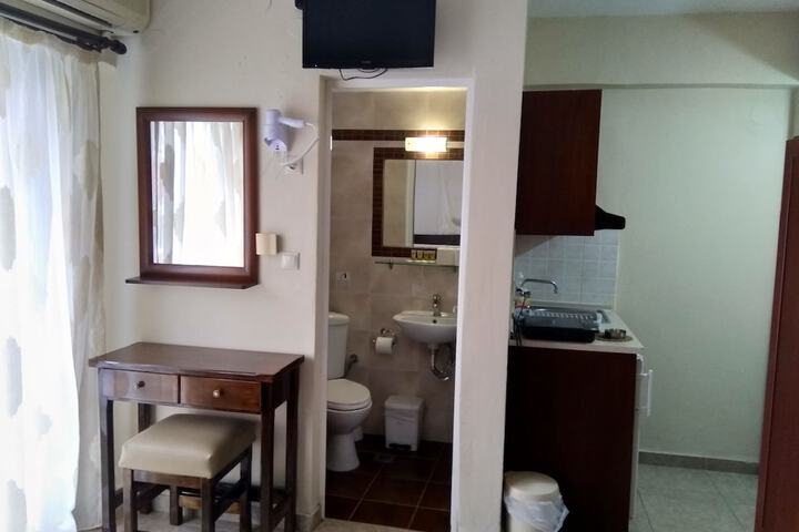 Room 10 of 57