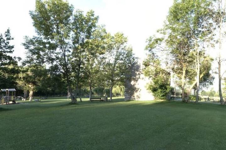 Property Grounds 26 of 27