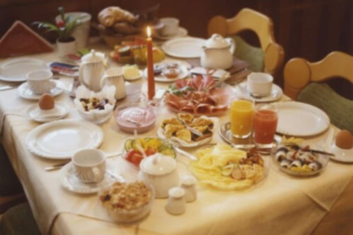 Dining 60 of 73