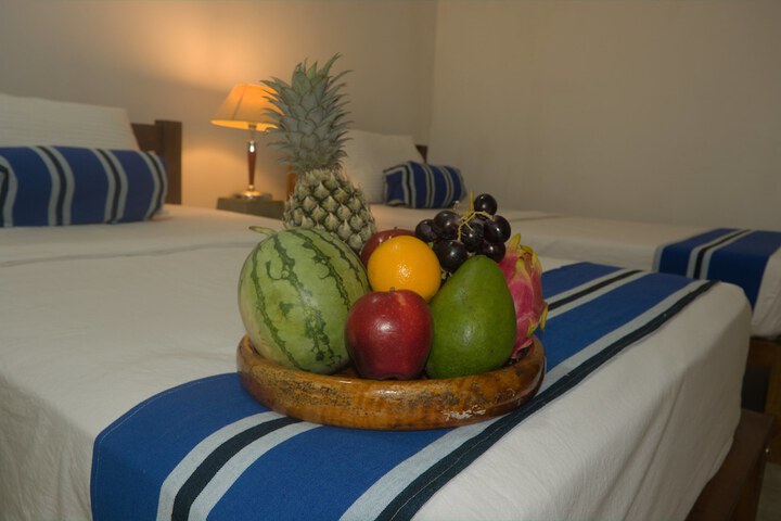 Room 9 of 25