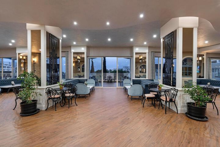 Hotel Interior 18 of 171