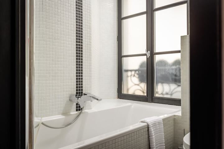 Bathroom Interior Photo