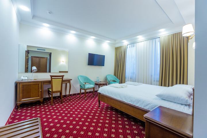 Room 19 of 49