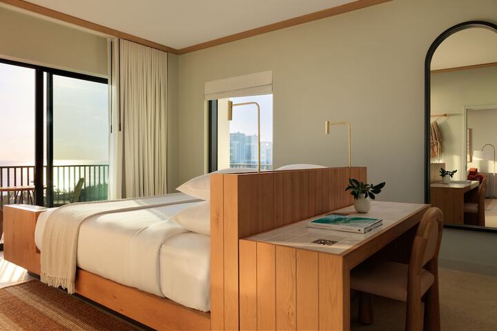 Room 19 of 206