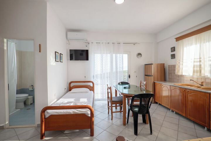 Room 20 of 81