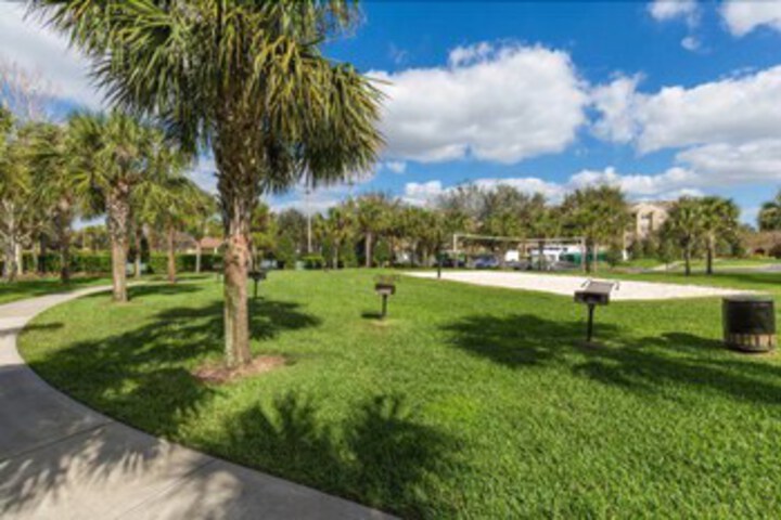 Property Grounds 23 of 26