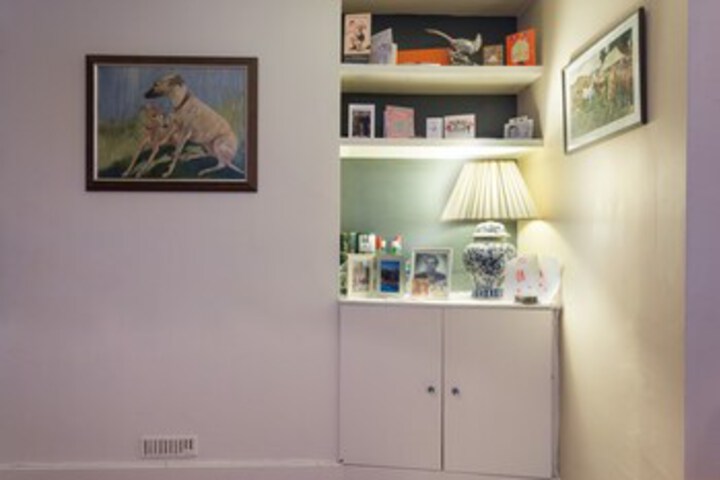 Room 12 of 16