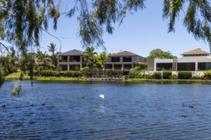 Property Grounds 18 of 39