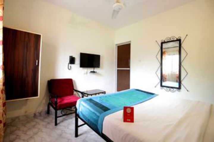 Room 8 of 19