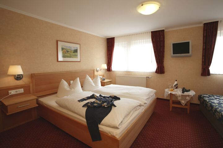 Room 5 of 56