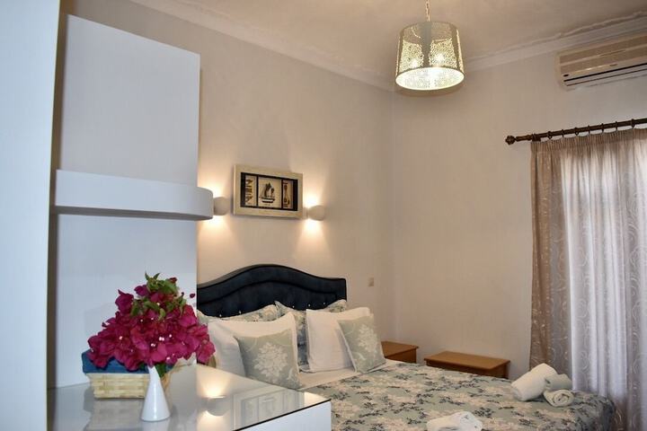 Room 45 of 90