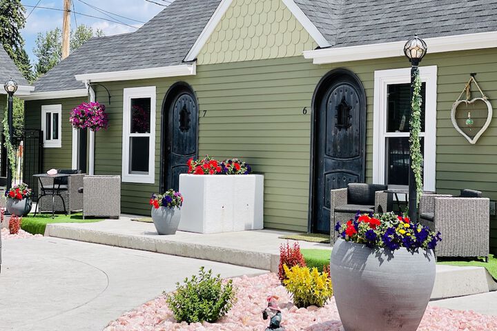 Hotel Exterior 54 of 58