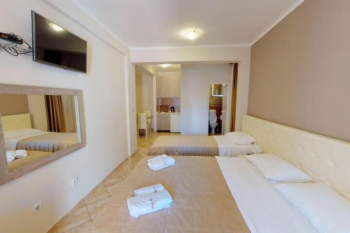 Room 16 of 63