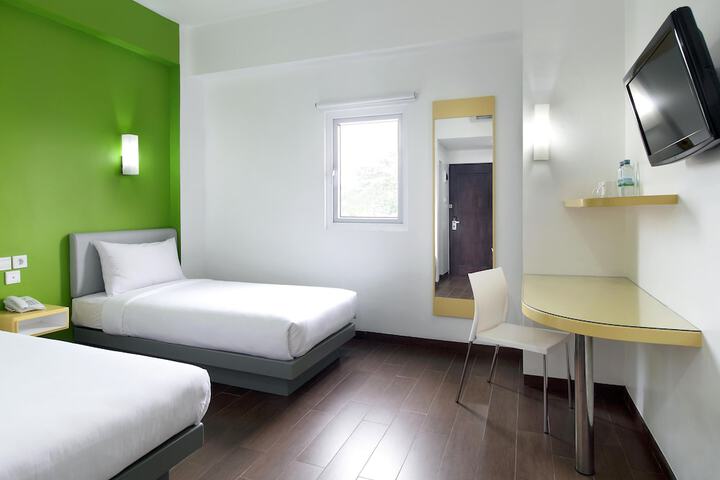 Room 4 of 30