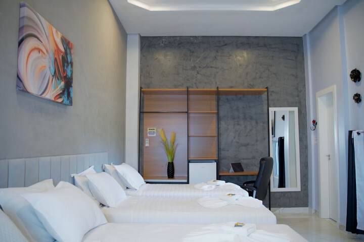 Room 38 of 91