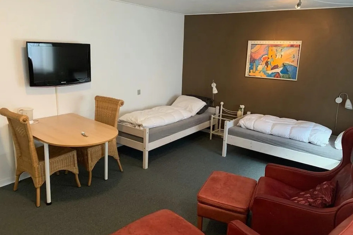 Room 3 of 13