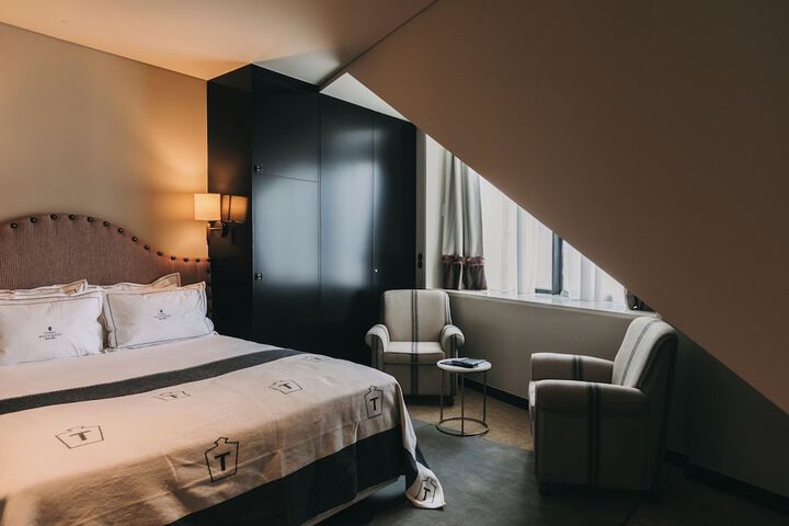 Room 62 of 147