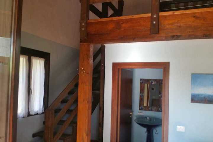 Room 11 of 27
