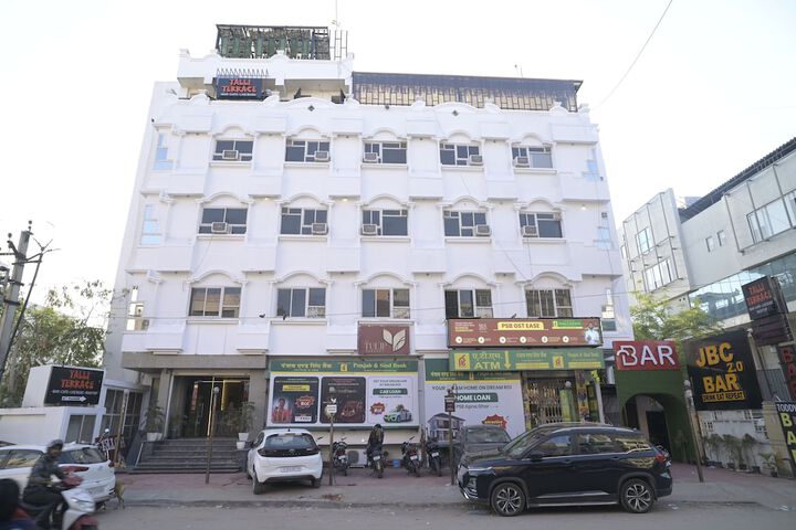 Hotel 18 of 19