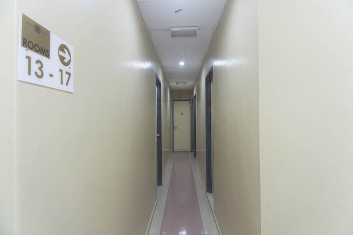 Ballroom/Hall 30 of 33