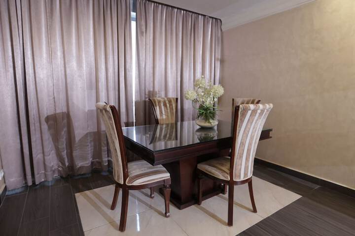 Room 28 of 67