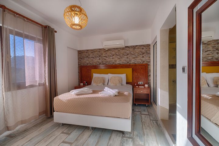 Room 10 of 50