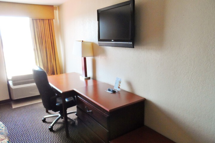 Room 11 of 19