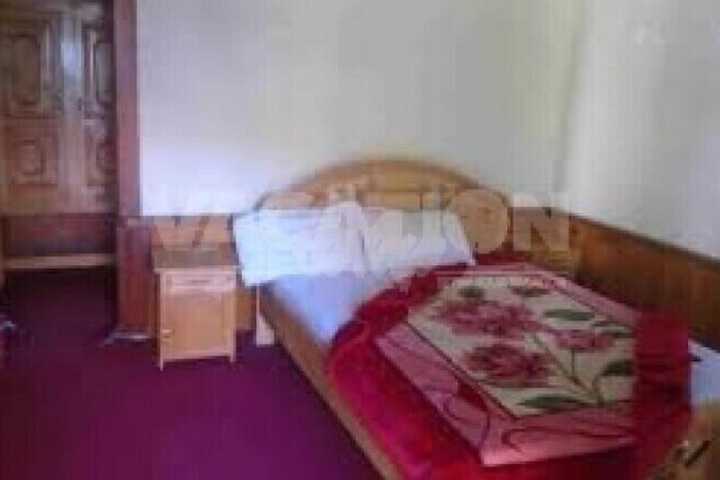 Room 21 of 27