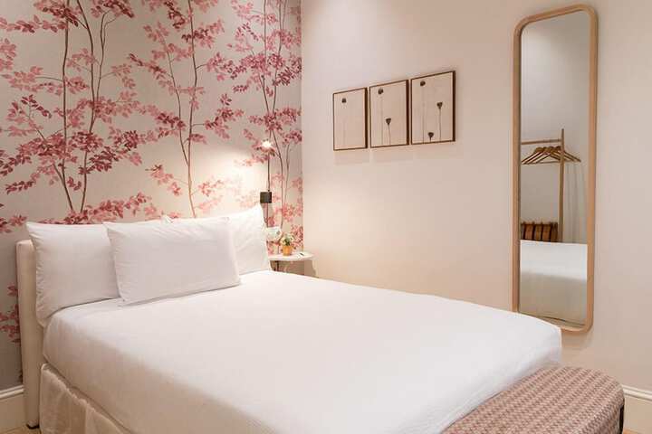 Room 19 of 54