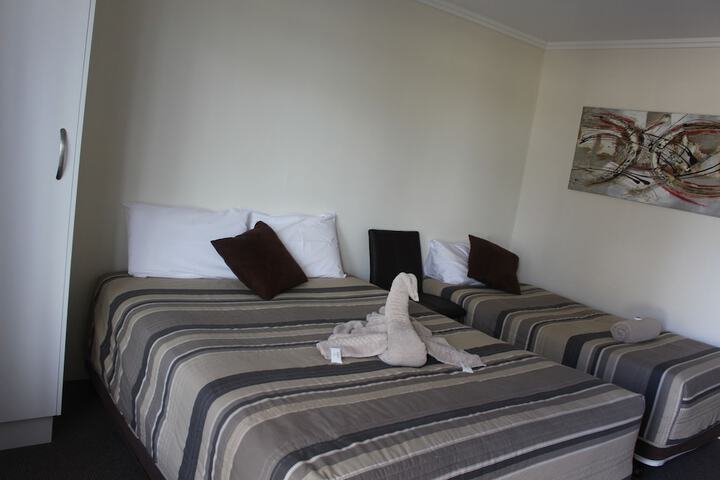 Room 15 of 46