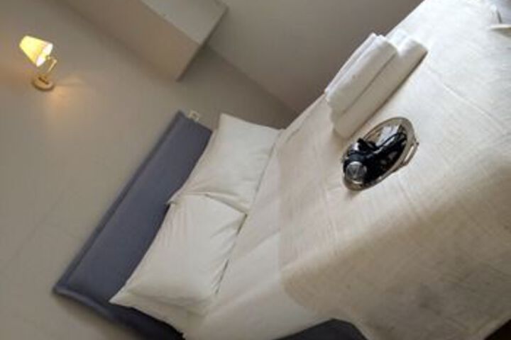 Room 28 of 52