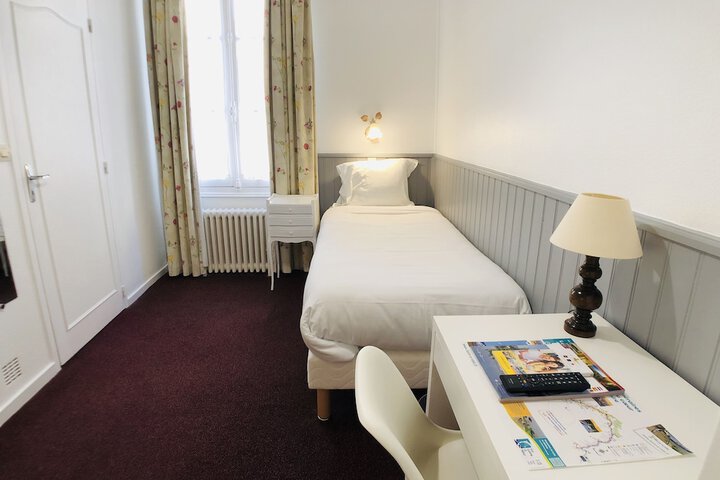 Room 19 of 42
