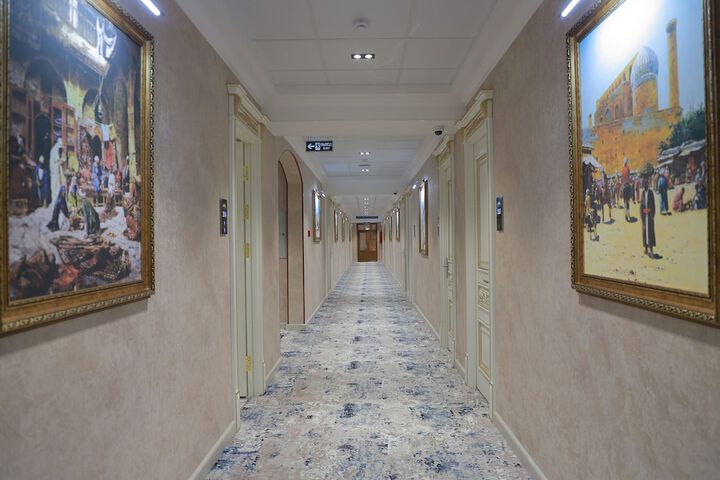Room 33 of 49
