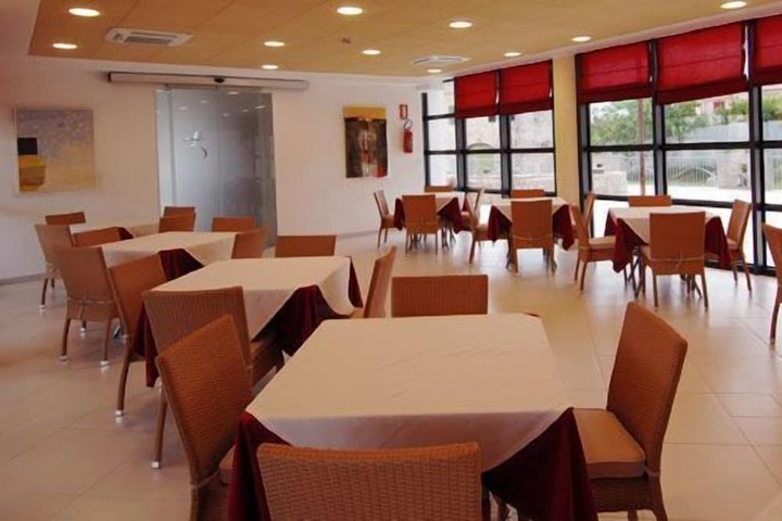 Dining Photos