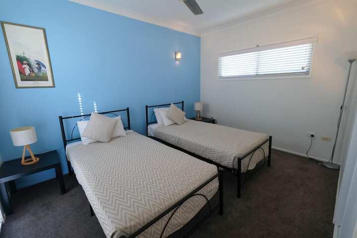 Room 38 of 192