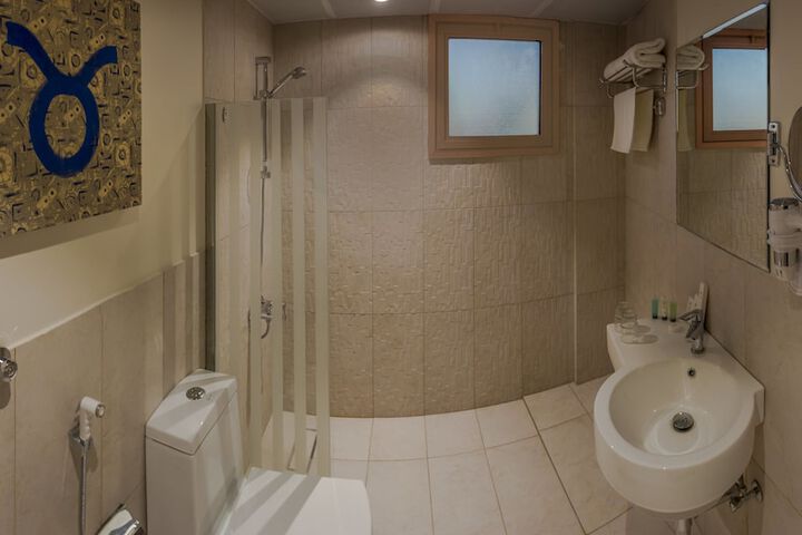 Room 56 of 114