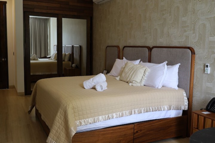Room 54 of 205